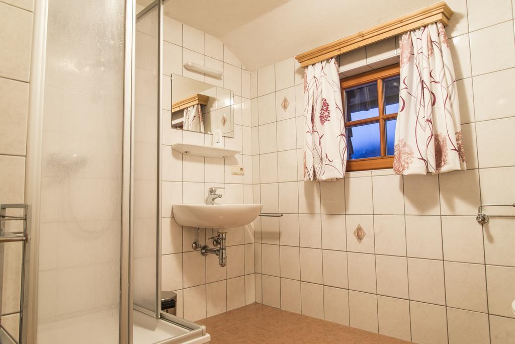 Villa Schmiedhäusl Fusch an der Glocknerstraße Zimmer foto